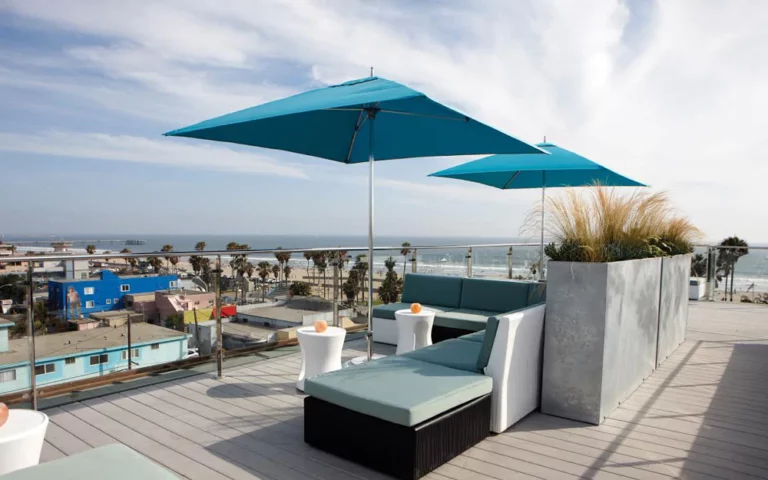 Top 5 Hotels near Venice Beach